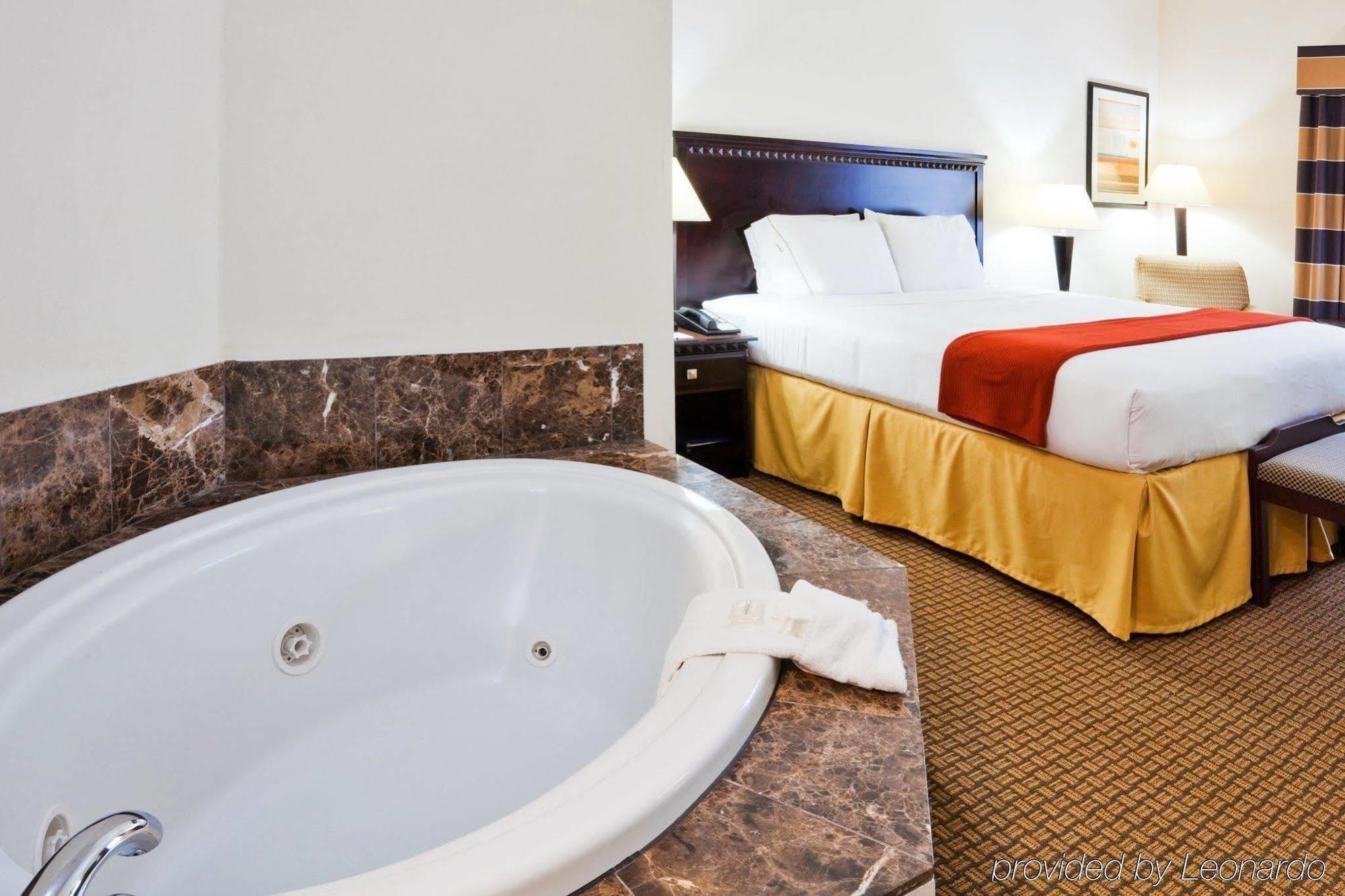 Holiday Inn Express Hotel & Suites Bartow By Ihg Eksteriør bilde